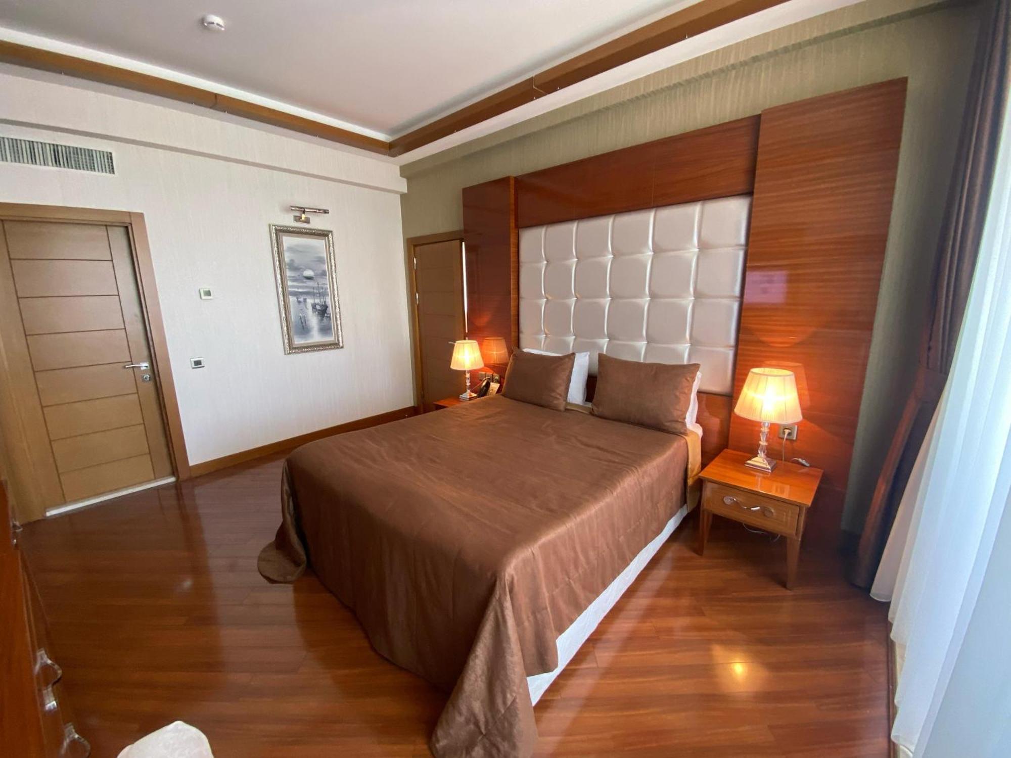 Khazri Hotell Shafran Exteriör bild